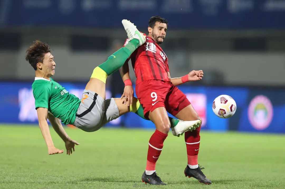 亿德体育官方入口赛后欧超杯焦点战，武汉三镇复出首秀，态度坚定，纪律约束更严格的简单介绍