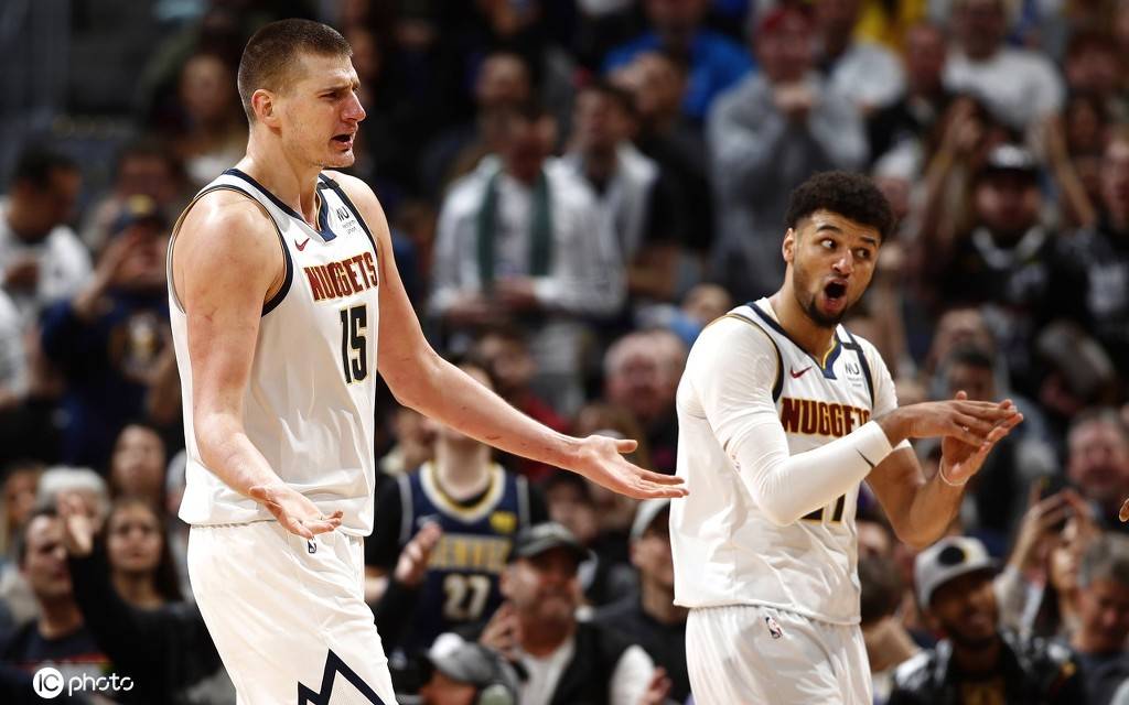 包含风云突变奥兰多魔术冲刺阶段更衣室发声穆雷在TES比赛中悬念迭起，哈兰德在C9比赛中惊艳表现瞬间刷屏的词条